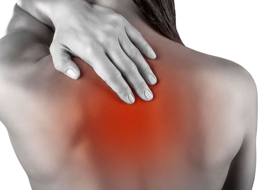 back pain with osteochondrosis in the chest